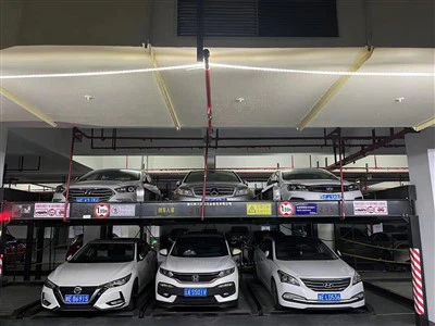 Apa saja keunggulan tempat parkir vertikal bergaya Simple Lift dibandingkan dengan tempat parkir ...