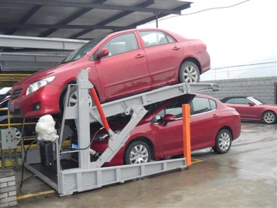 Sistem Pengangkatan Mobil Sederhana di Atas Kepala